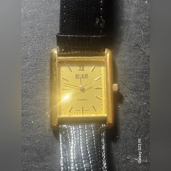 Vintage Bill Blass Tank watch - Picture 1 of 5